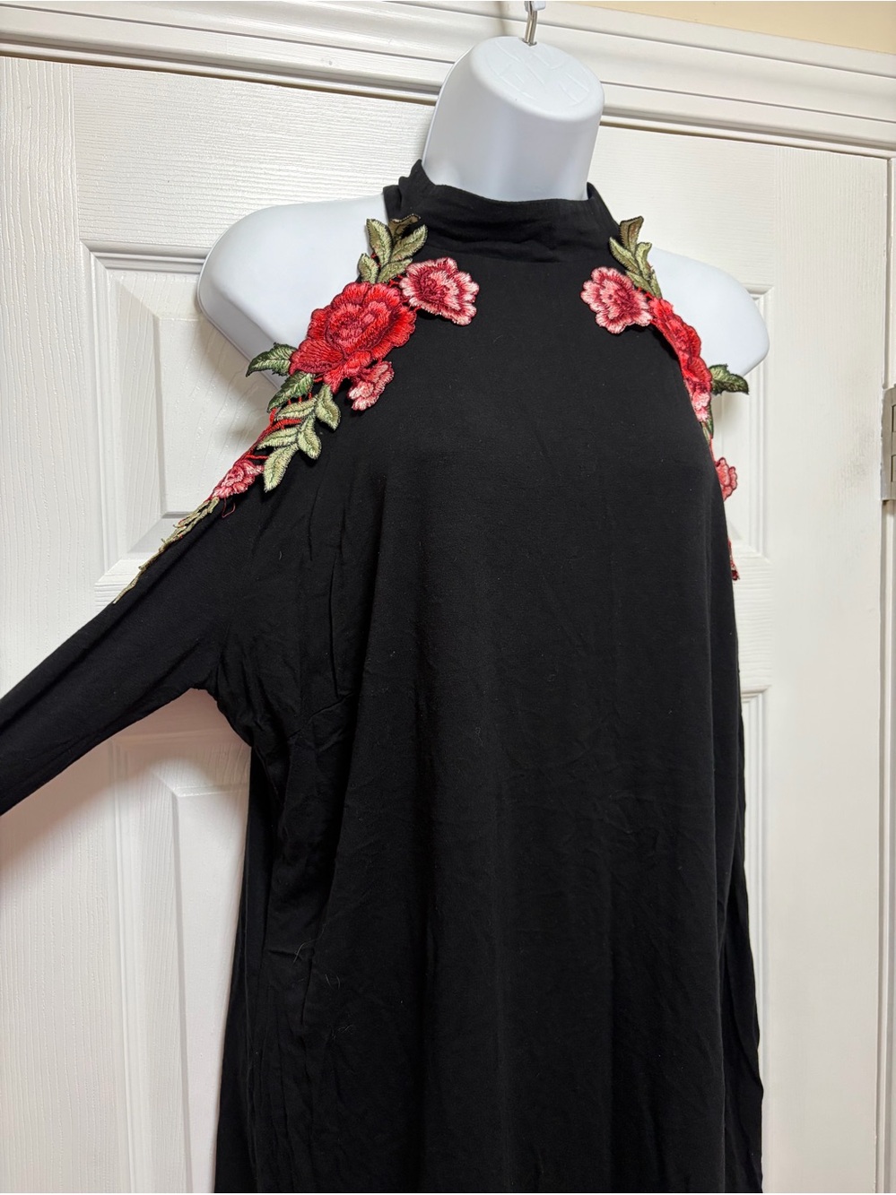 Black Cold-Shoulder Dress with Red Rose Embroidery